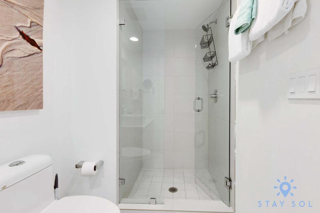 Photo of Bathroom in Hallandale Beach