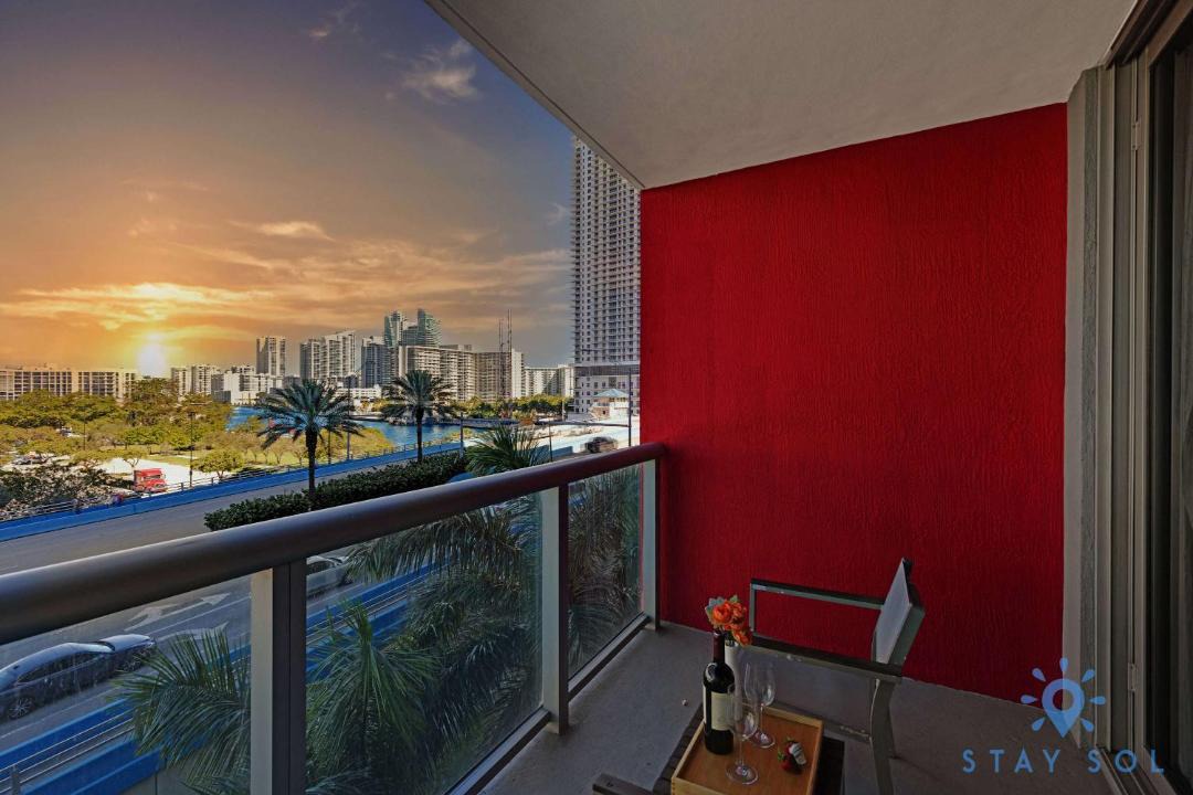 Photo of Patio Balcony in Hallandale Beach