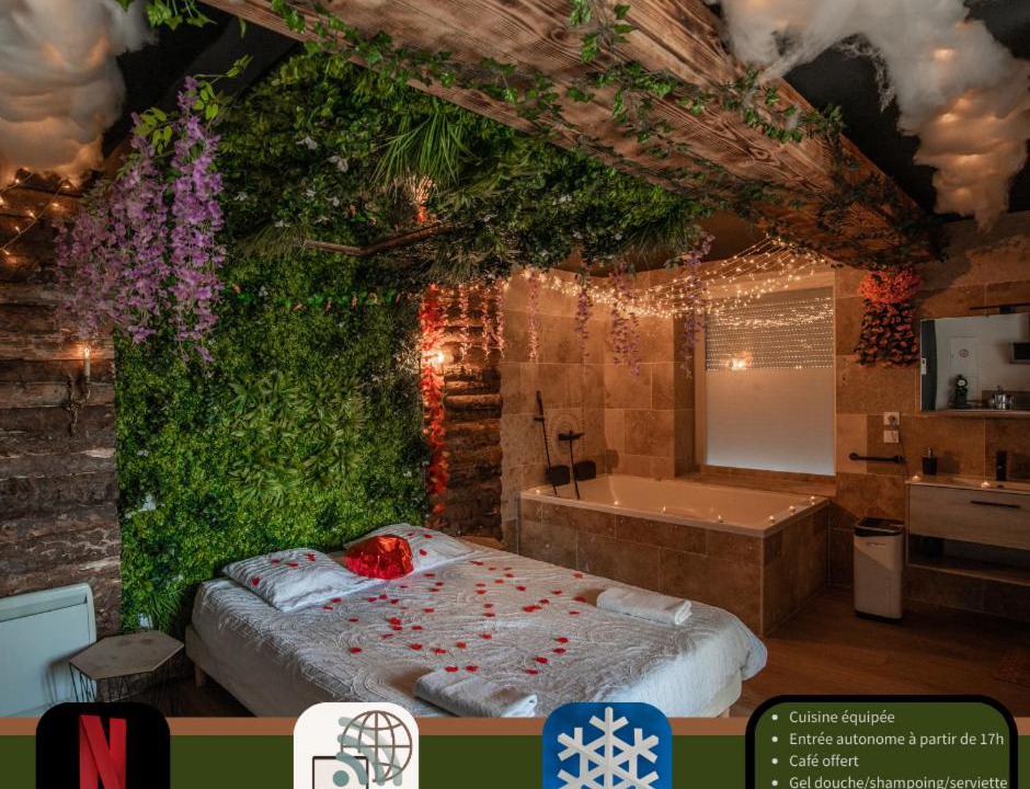 Photo of Others in LʼEtrat