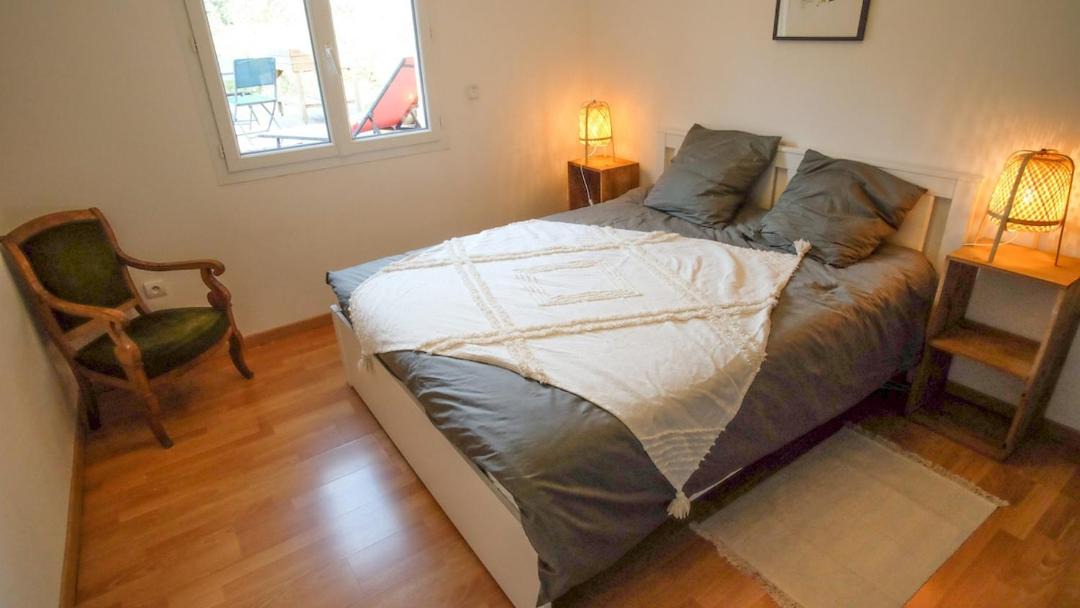 Photo of Bedroom in Aouste-sur-Sye