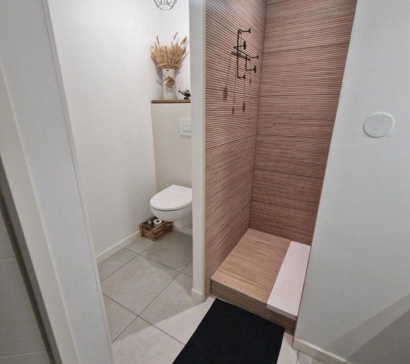 Photo of Bathroom in Velanne