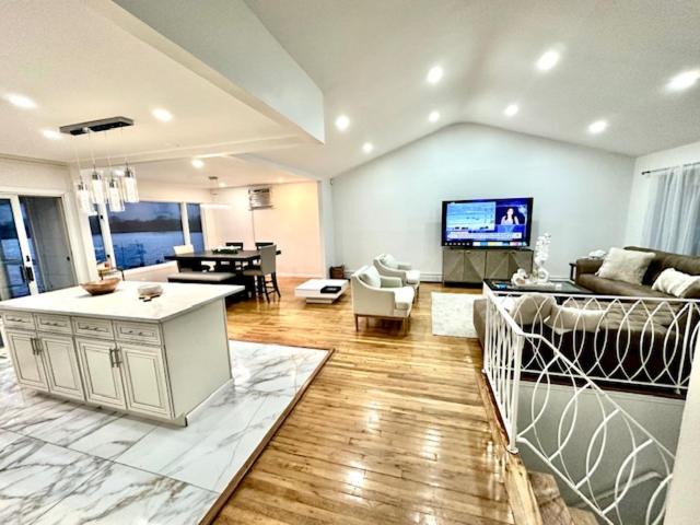 Photo of Others in Baldwin Harbor