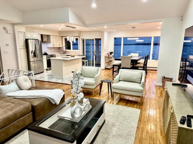 Photo of Others in Baldwin Harbor