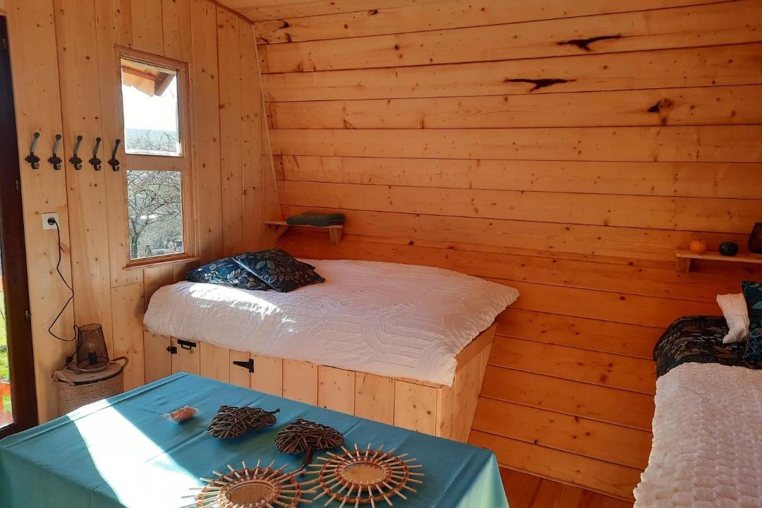 Photo of Others in Chanteraine