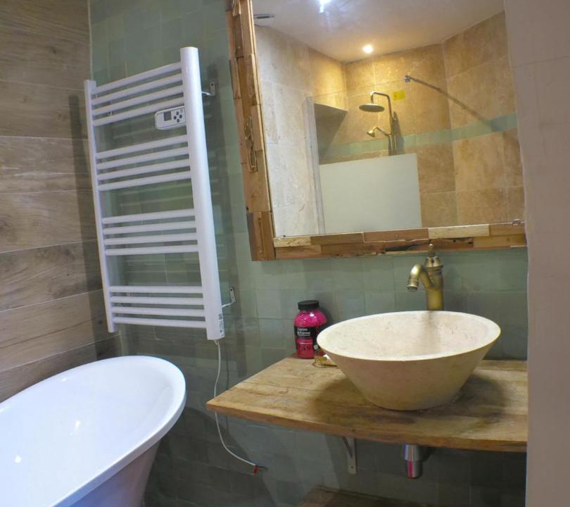 Photo of Bathroom in Massugas