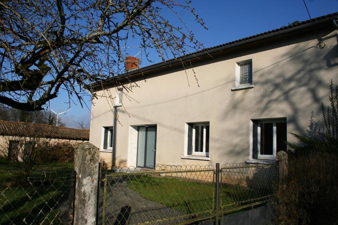 Photo of Others in Brux