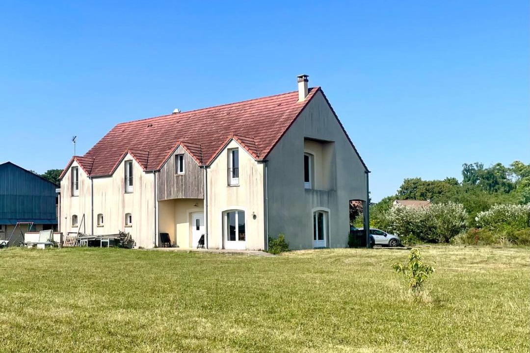 Photo of Others in Nanteau-sur-Essonne
