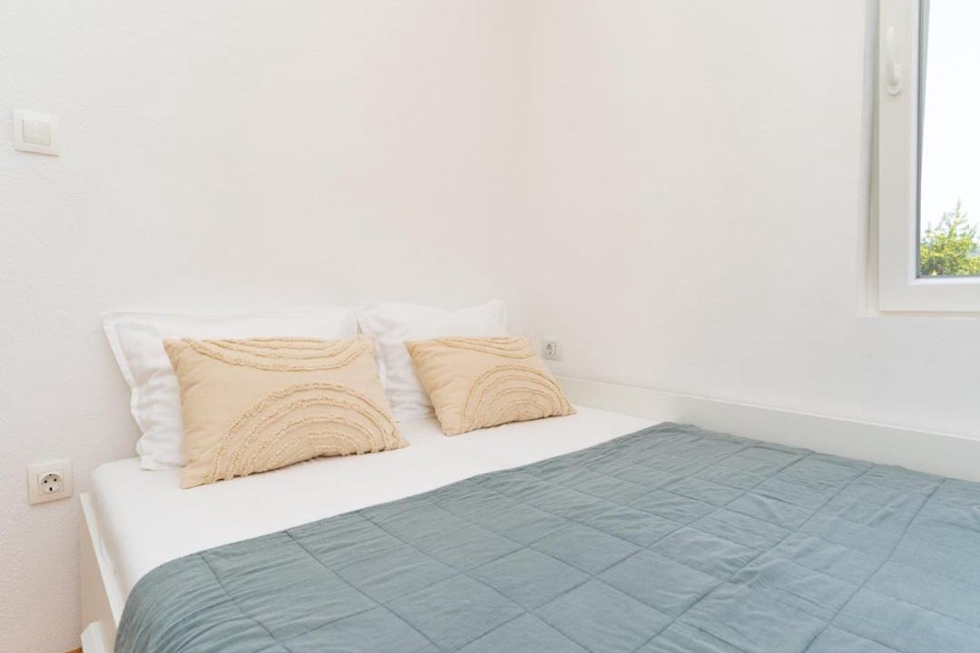 Photo of Bedroom in Molunat