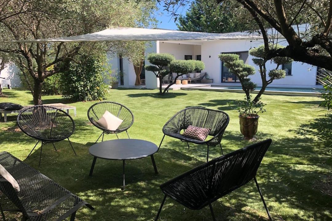 Photo of Others in Ales