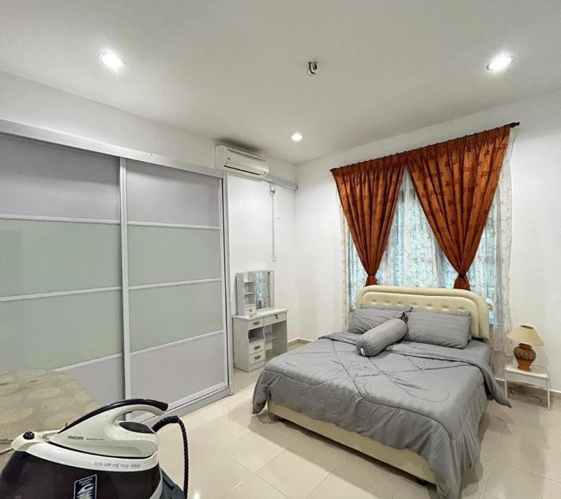 Photo of Bedroom in Kampung Gong Pauh