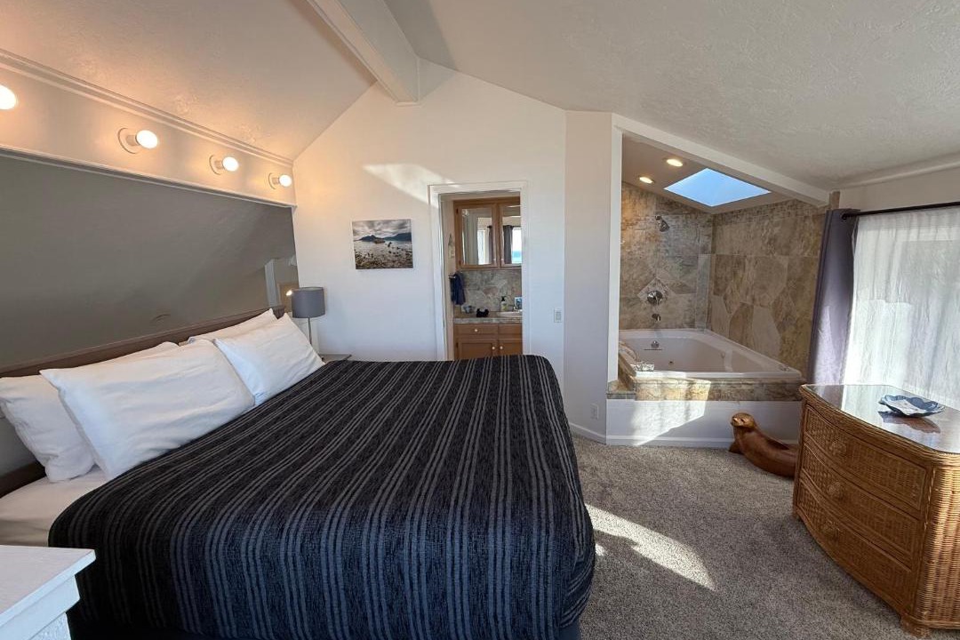 Photo of Bedroom in Agate Beach