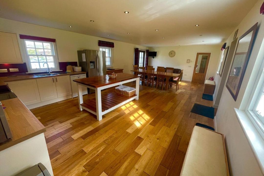 Photo of Others in Newtonmore