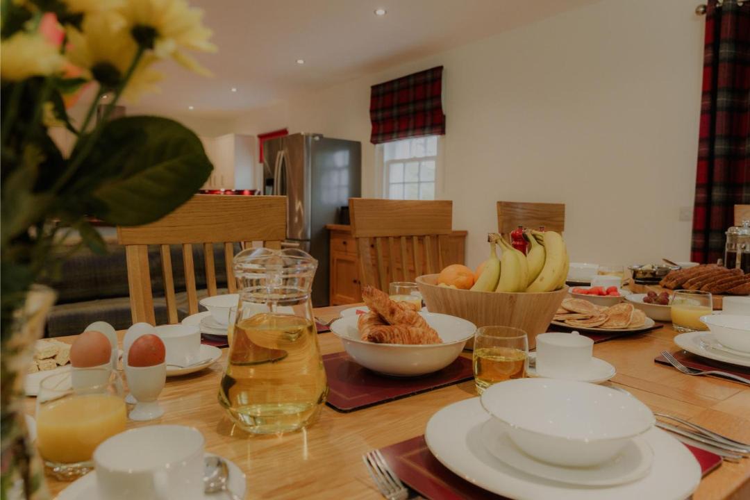 Photo of Others in Newtonmore