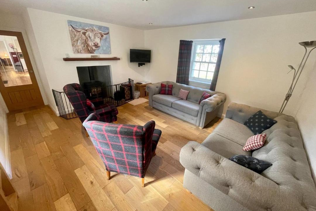 Photo of Others in Newtonmore