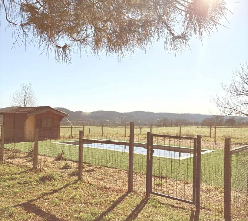 Photo of Others in Pouylebon