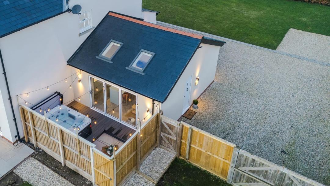 Photo of Others in Chorlton-by-Backford