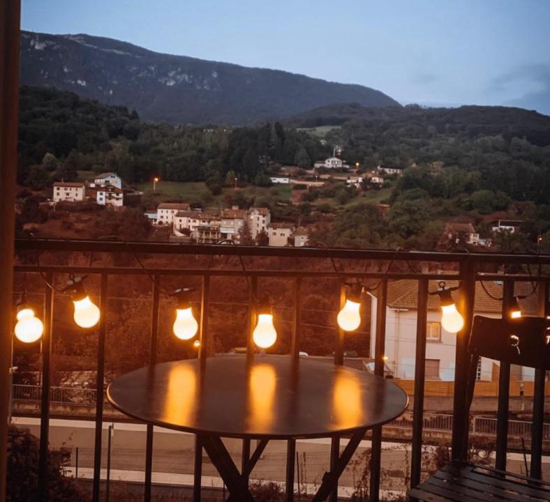 Photo of Patio Balcony in Bellegarde-sur-Valserine