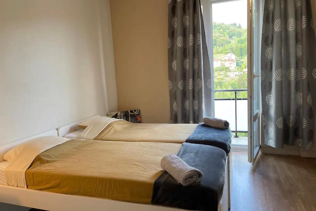 Photo of Bedroom in Bellegarde-sur-Valserine