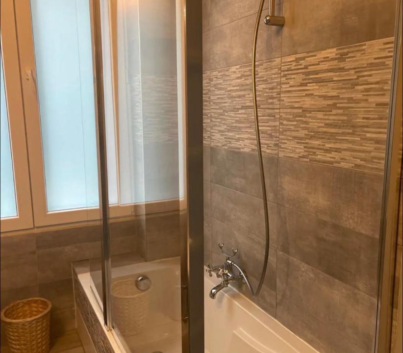 Photo of Bathroom in Bellegarde-sur-Valserine