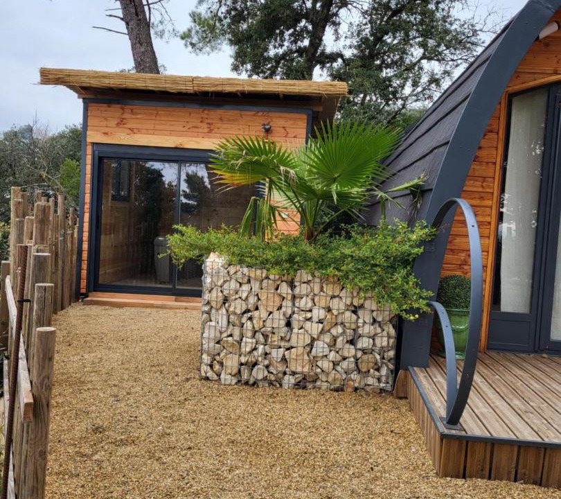 Photo of Others in Ales