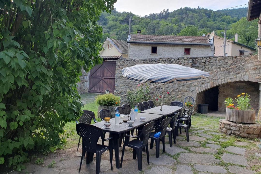 Photo of Others in Vorey