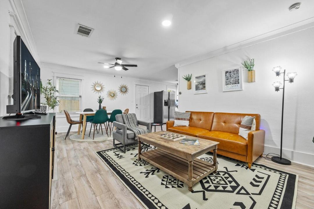 Photo of Livingroom in East Point