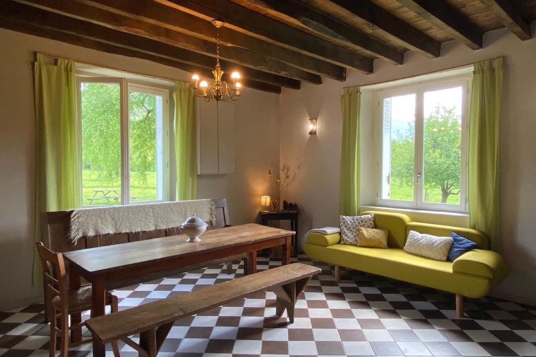 Photo of Others in Issor