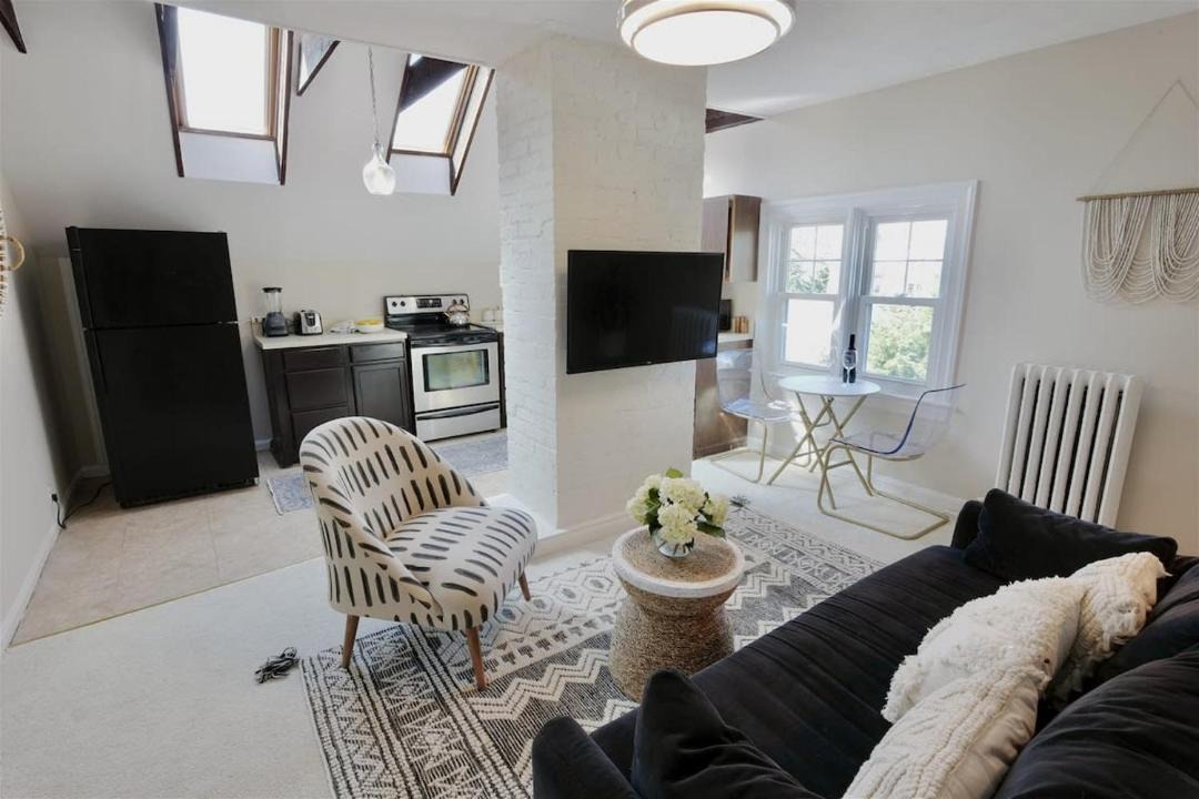 Photo of Others in 16th Street Heights