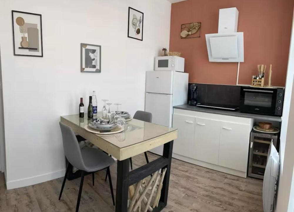 Photo of Kitchen in Guemps