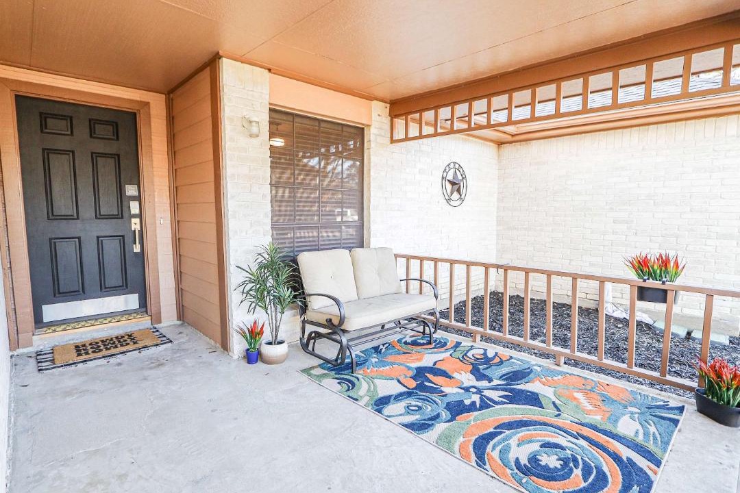 Photo of Patio Balcony in FM 1960