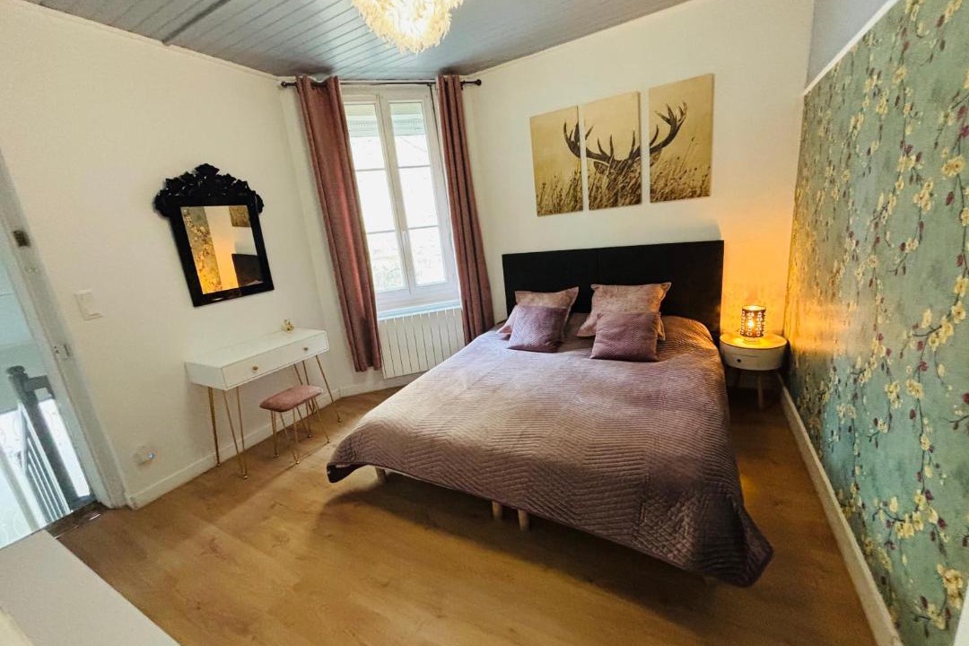 Photo of Bedroom in Pierrefonds