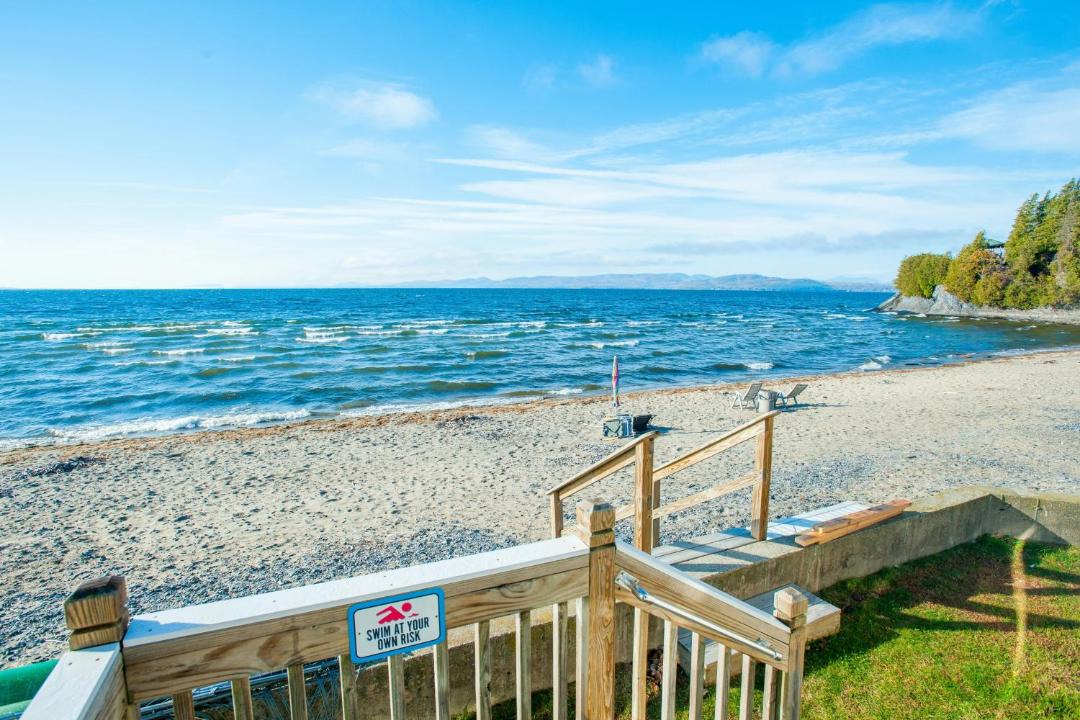 Photo of Others in Malletts Bay