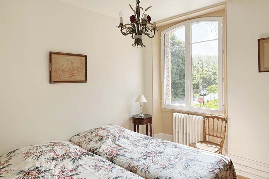 Photo of Bedroom in Vaugrigneuse