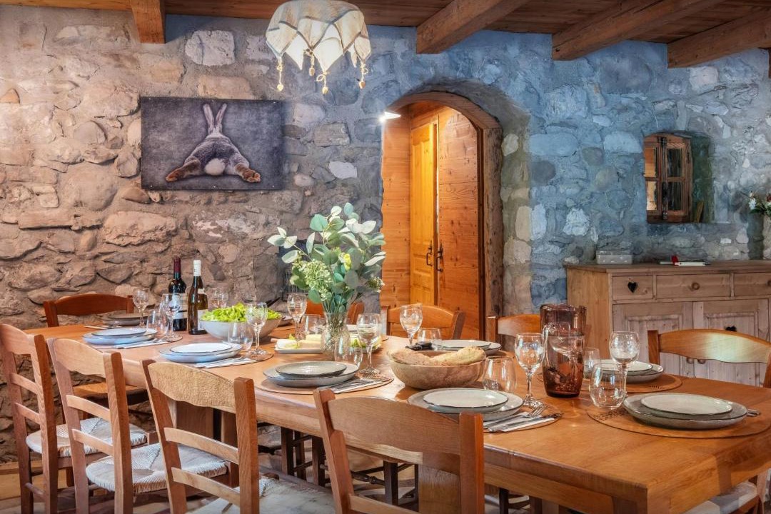 Photo of Kitchen in Thones