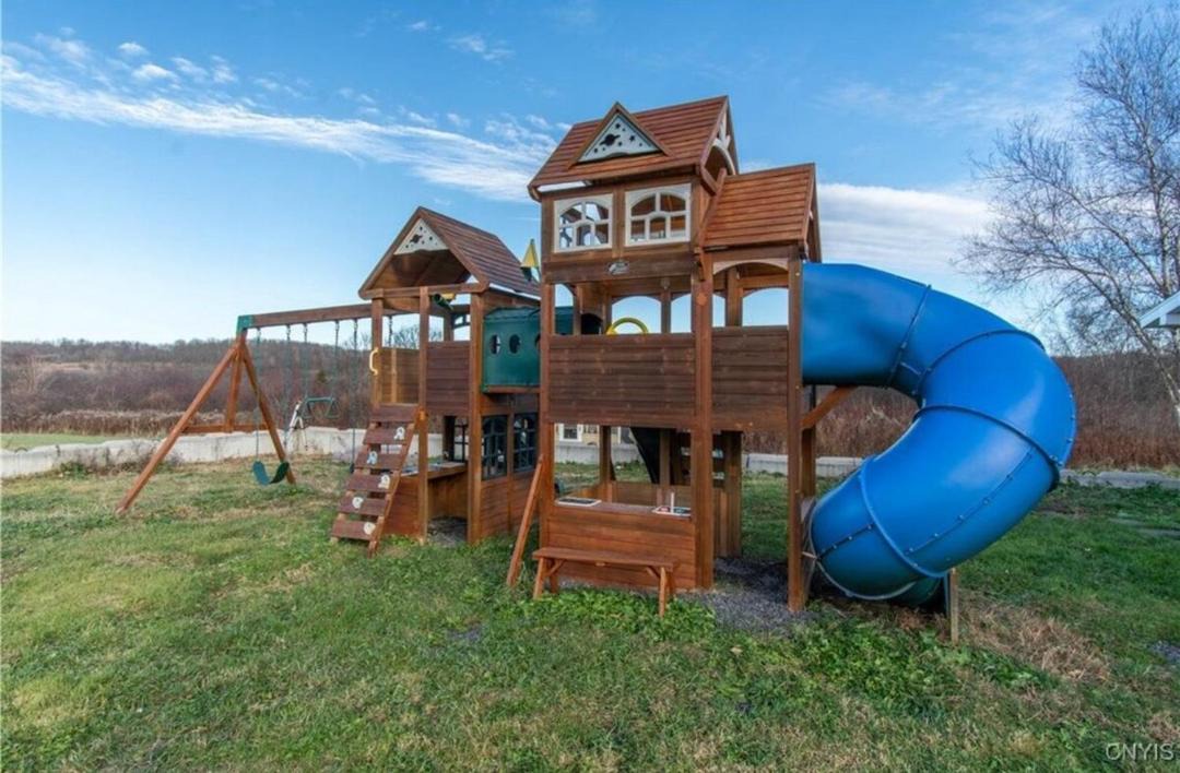 Photo of Others in Lorraine