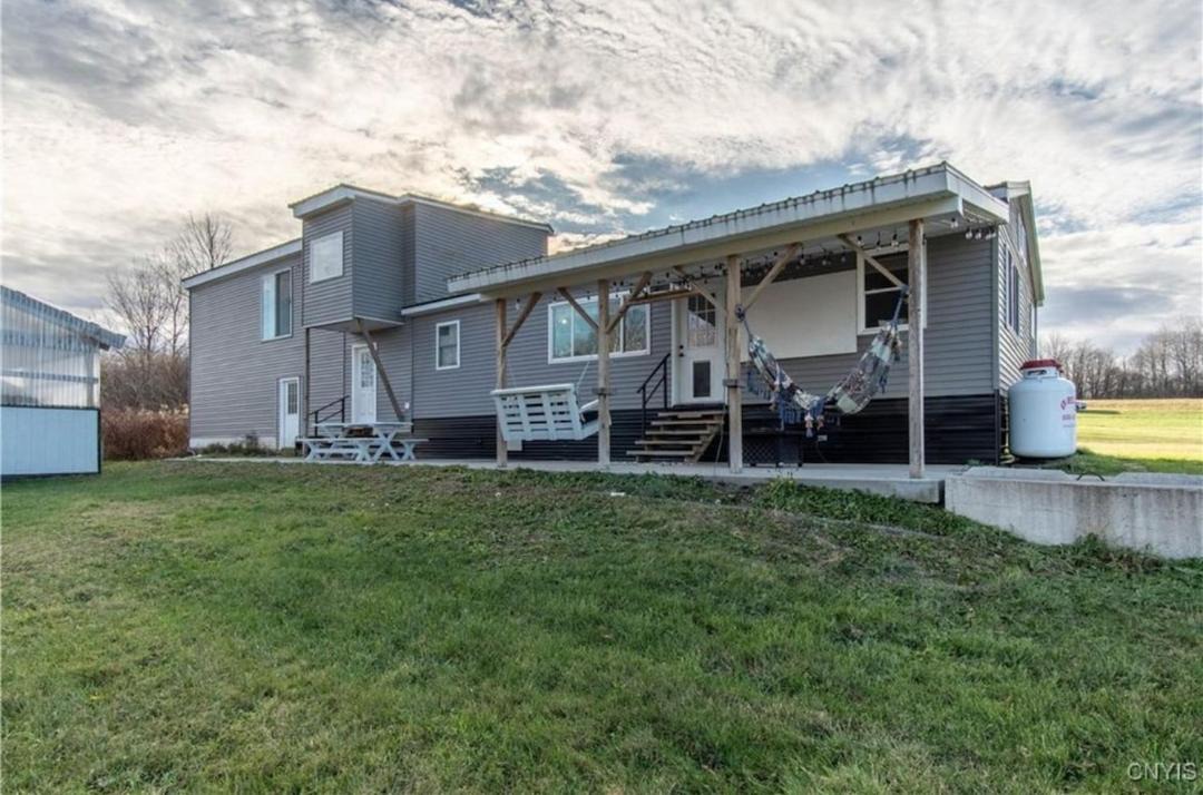 Photo of Others in Lorraine