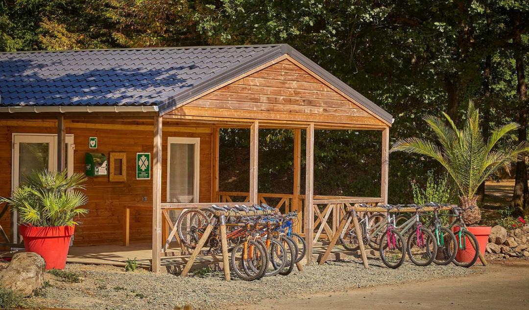 Photo of Others in La Boissiere-de-Montaigu