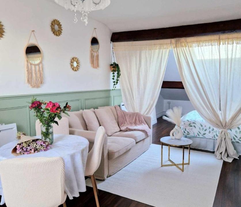 Photo of Others in 3rd Arrondissement