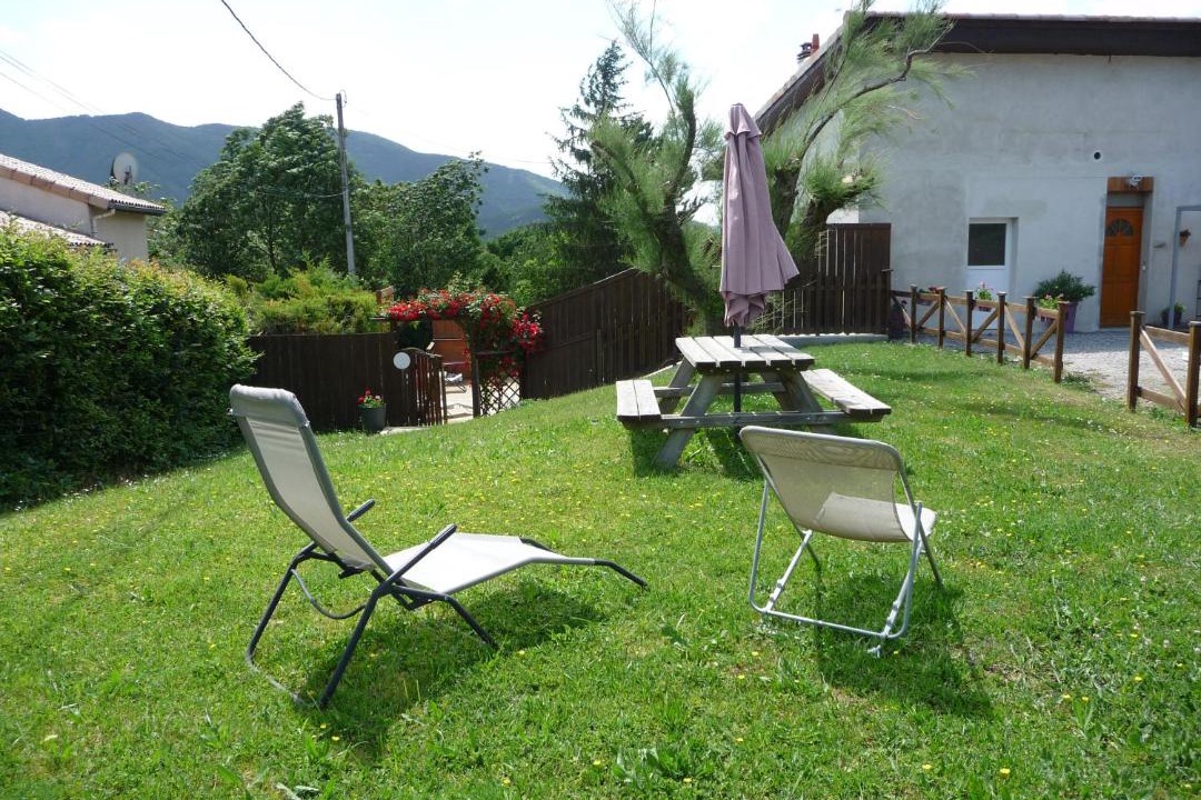 Photo of Others in Die