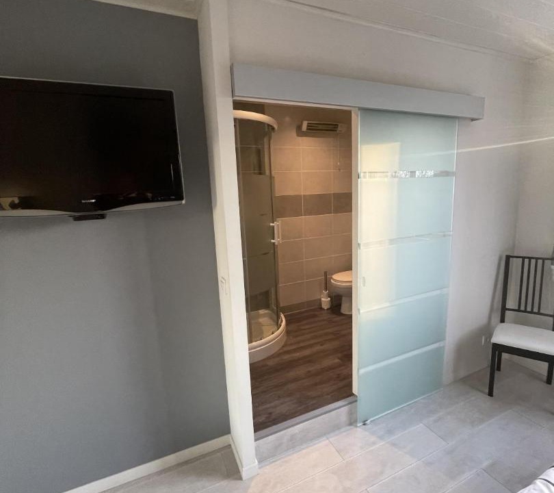 Photo of Others in Die