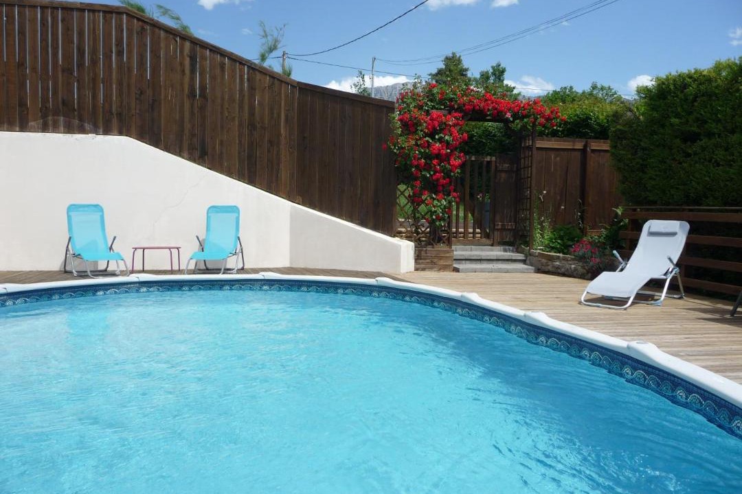 Photo of Others in Die