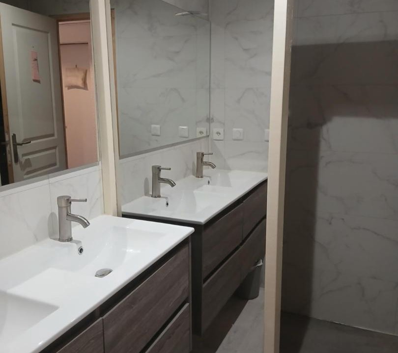 Photo of Bathroom in Garin