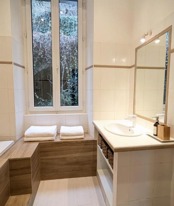 Photo of Bathroom in Uriage-les-Bains