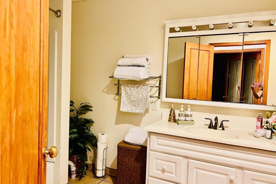 Photo of Bathroom in Burbank