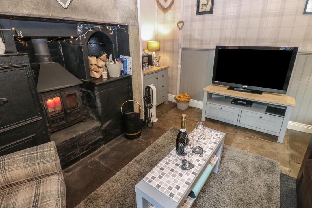 Photo of Others in Anick