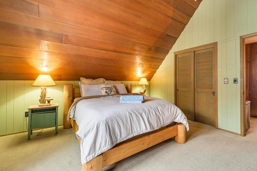 Photo of Bedroom in Bellaire