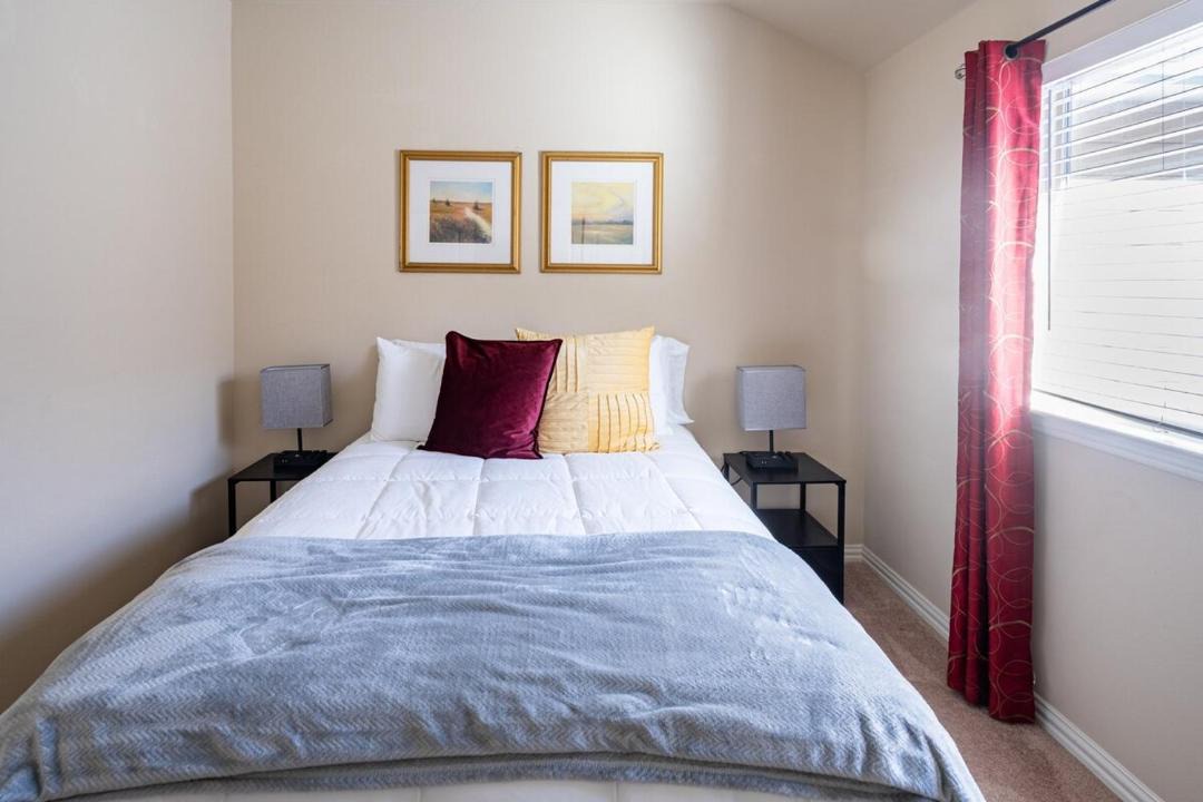 Photo of Bedroom in Irving