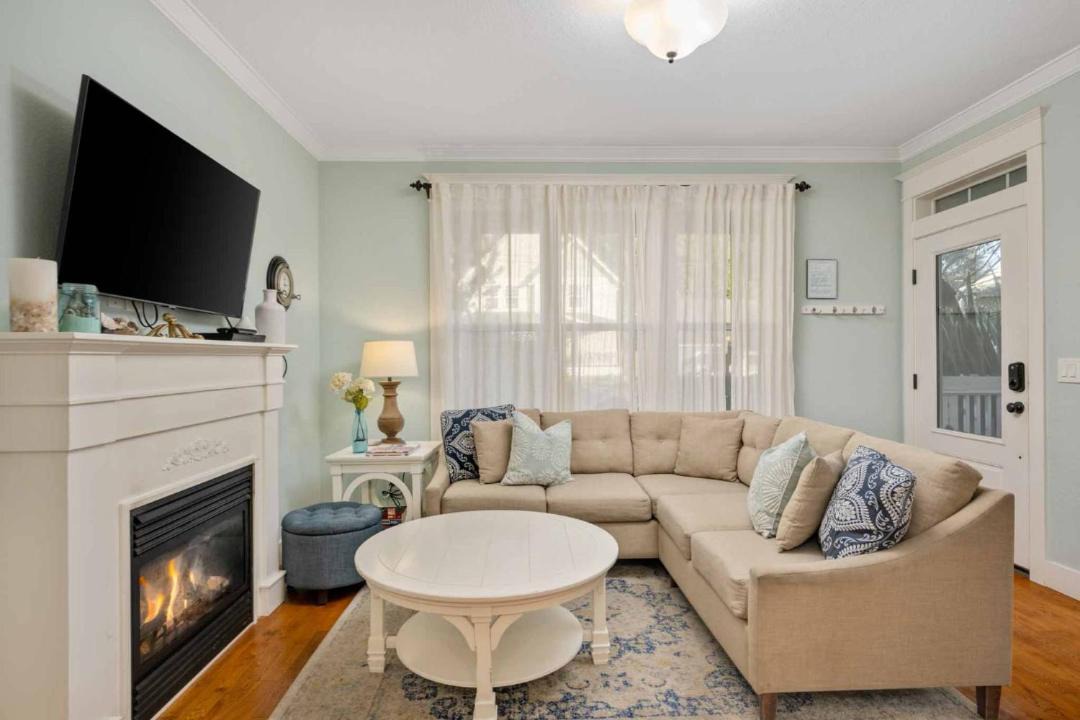 Photo of Others in Nelscott