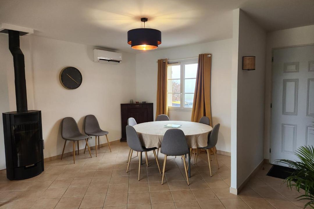Photo of Others in Villeneuve-sous-Dammartin