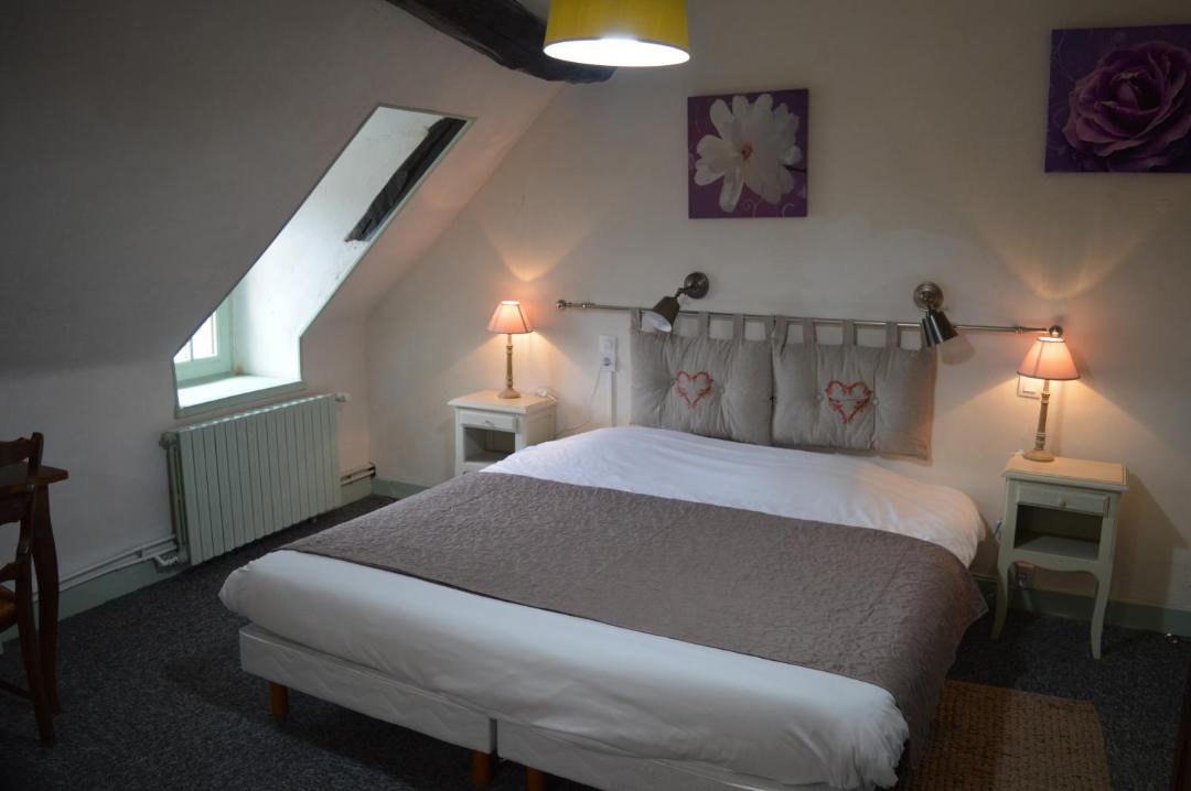 Photo of Bedroom in Vezelay